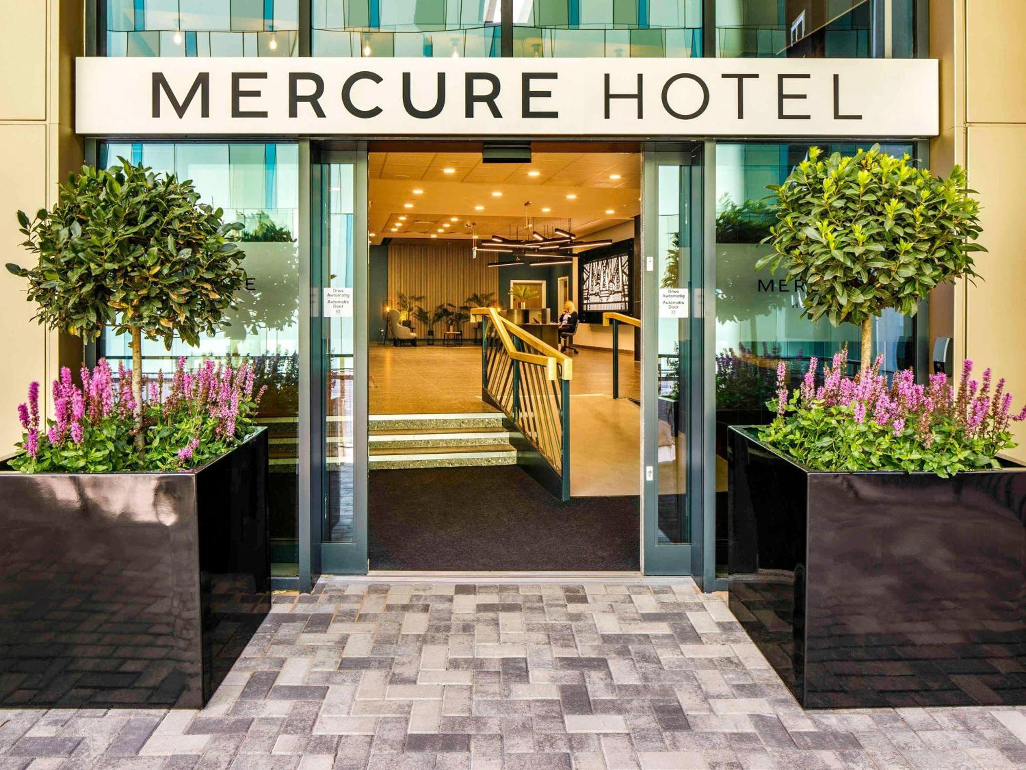 Mercure Newport Hotel Buitenkant foto